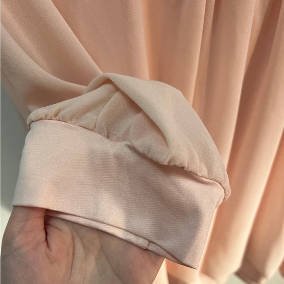 Relativity blush pink flowy blouse size L - Picture 5 of 8